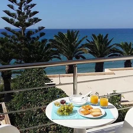 Blue Ocean Apartment *