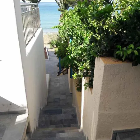 Blue Ocean Apartment Makrýgialos
